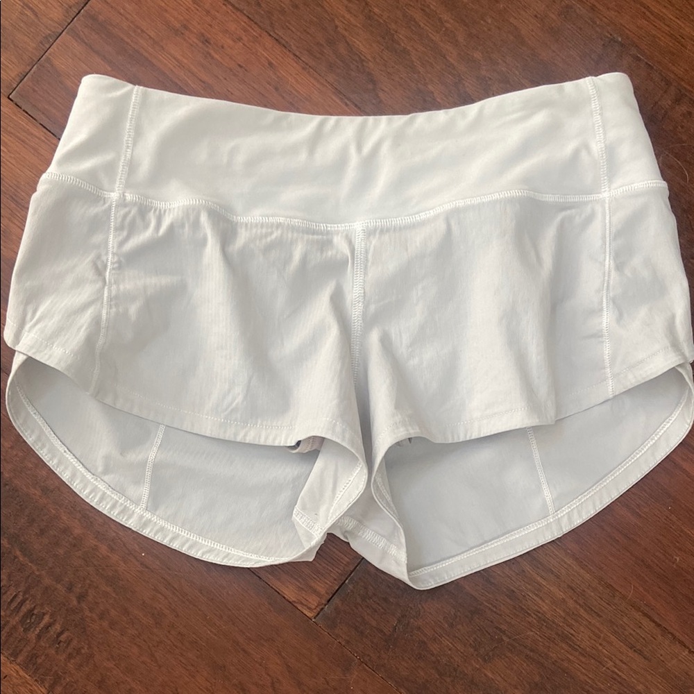 Lululemon Womens Speed Up Shorts Light Grey 2 EUC